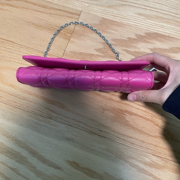 Dior wallet on chain- brand new! - Picture 2 of 12